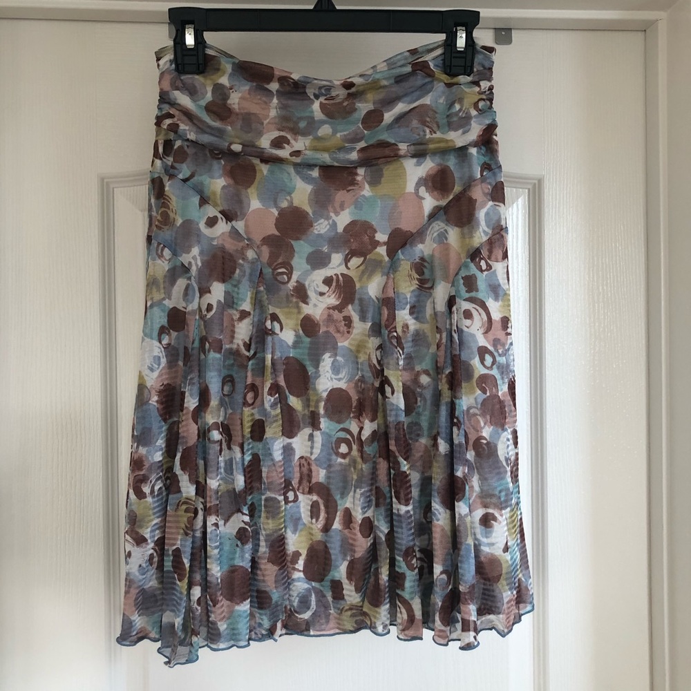Gorgeous floaty midi skirt, so soft and pretty 🌸